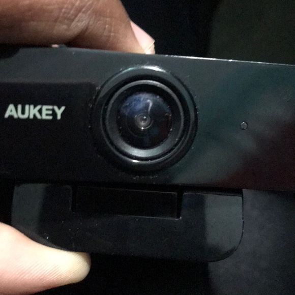 Aukey Webcam 1080p 30fps Wire Length 4foot3 - Picture 3 of 5